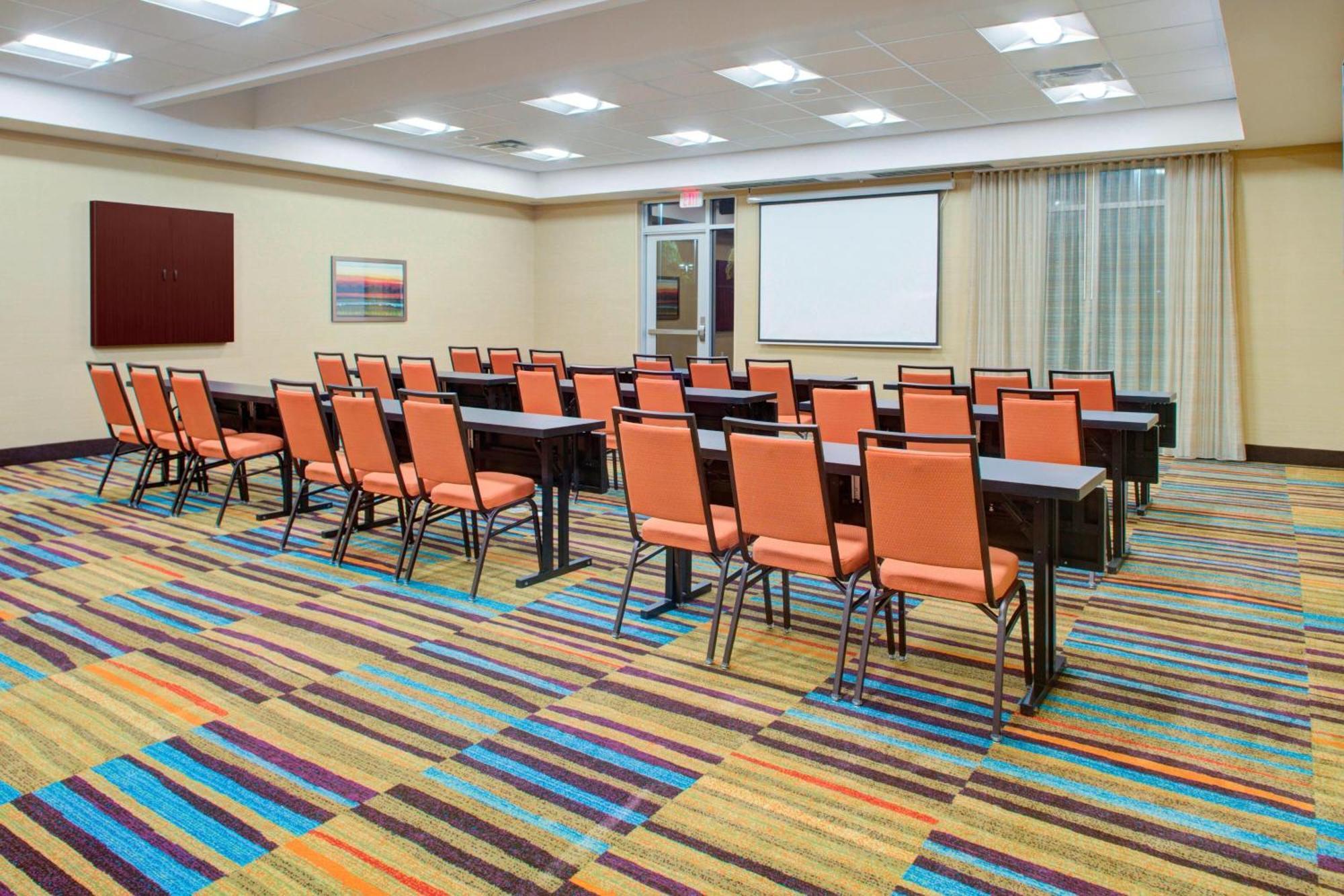 Fairfield Inn & Suites By Marriott Bakersfield North/Airport מראה חיצוני תמונה