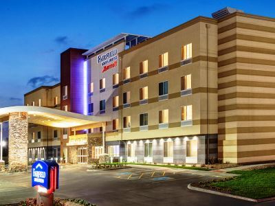 Fairfield Inn & Suites By Marriott Bakersfield North/Airport מראה חיצוני תמונה